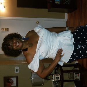 Meet your Posher, Robin